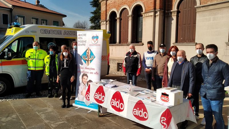 volontari avis aido croce azzurra